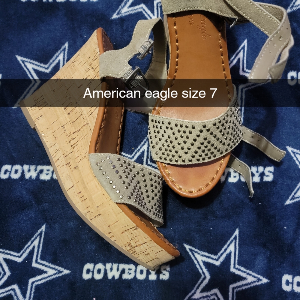 American Eagle Outfitters Women's Tan and Gray Wedge Sandals